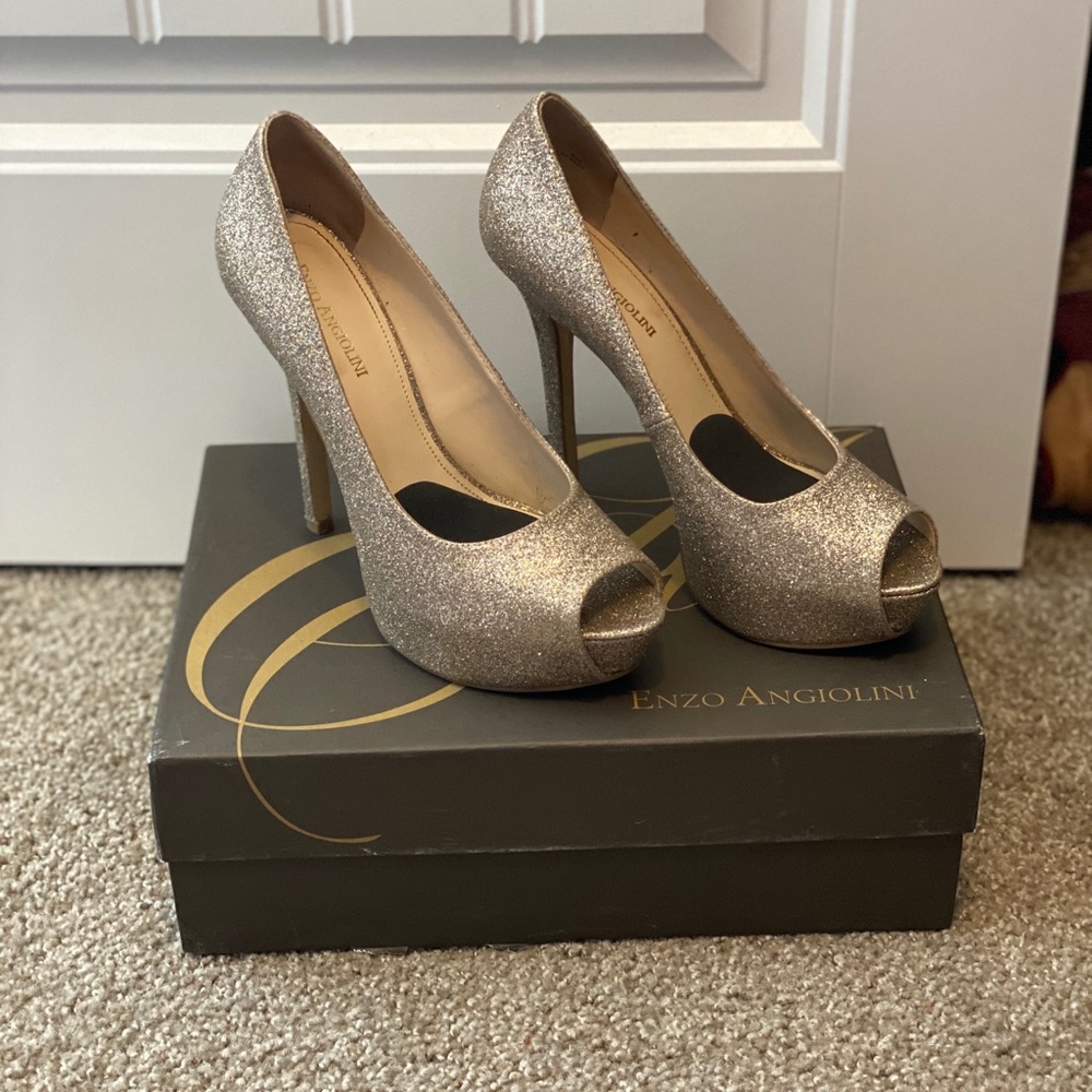 Enzo Angiolini pumps